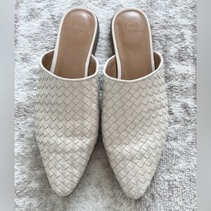 Marc Fisher Mules, white, only worn a few times, white slides